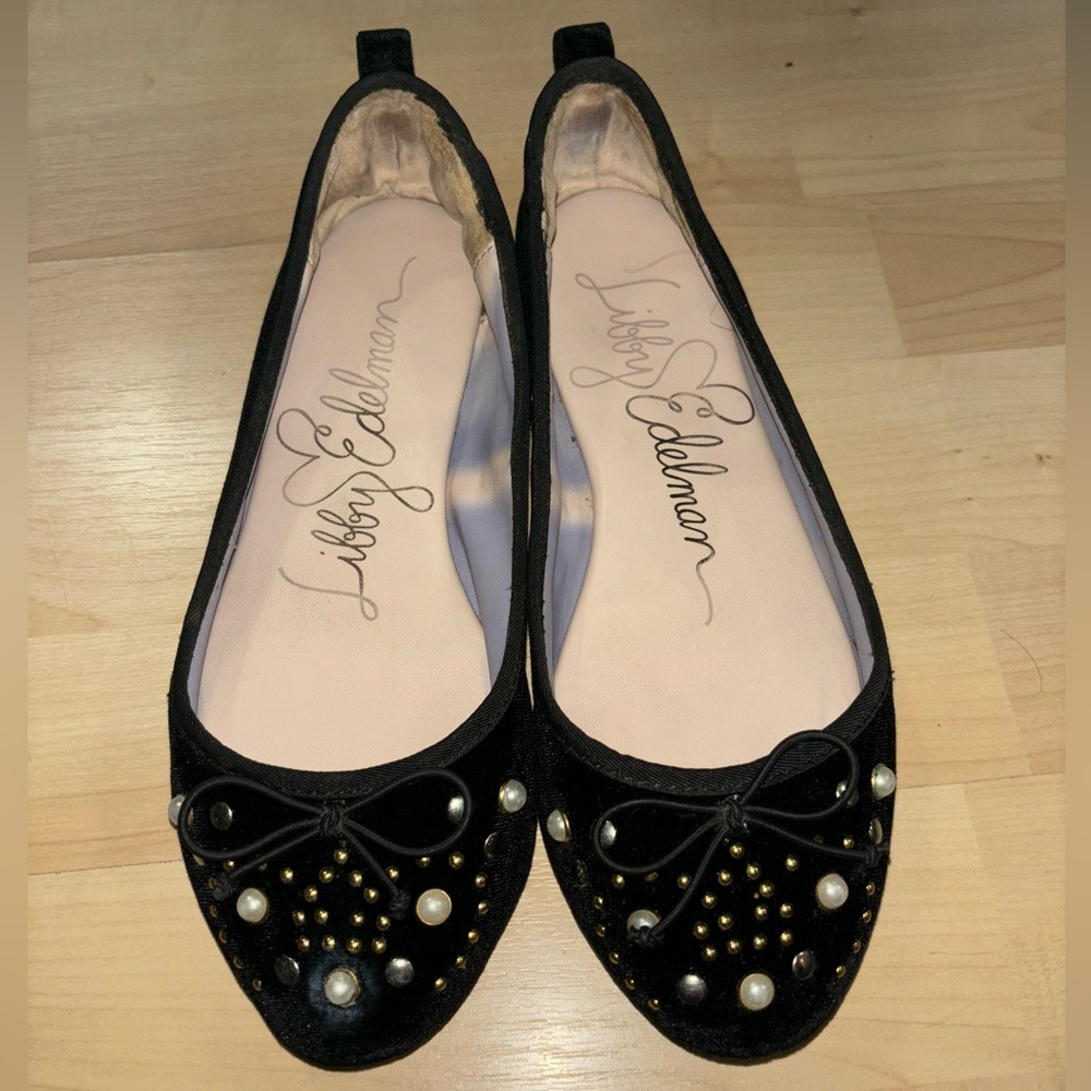 Libby Edelman Flat Black Velvet Ballet Flat Loafer size 6.5